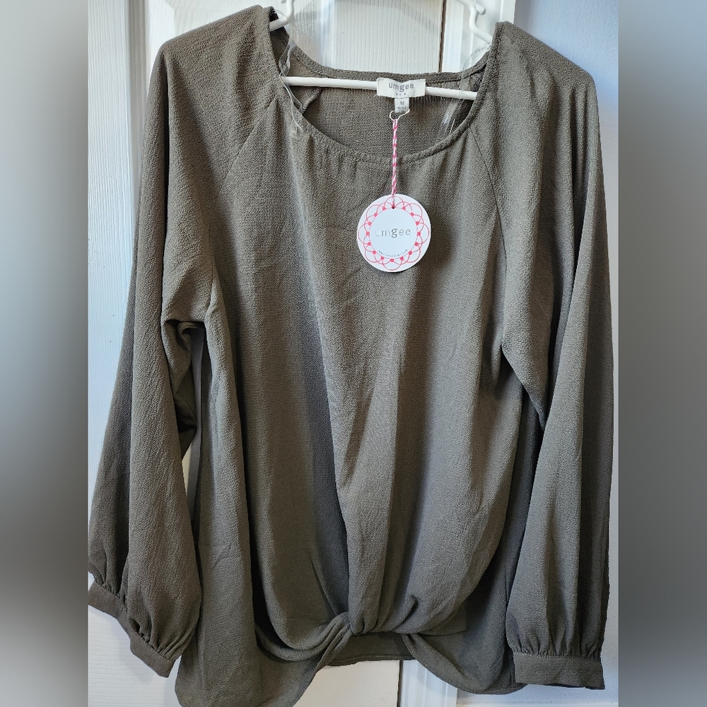 Umgee blouse size medium